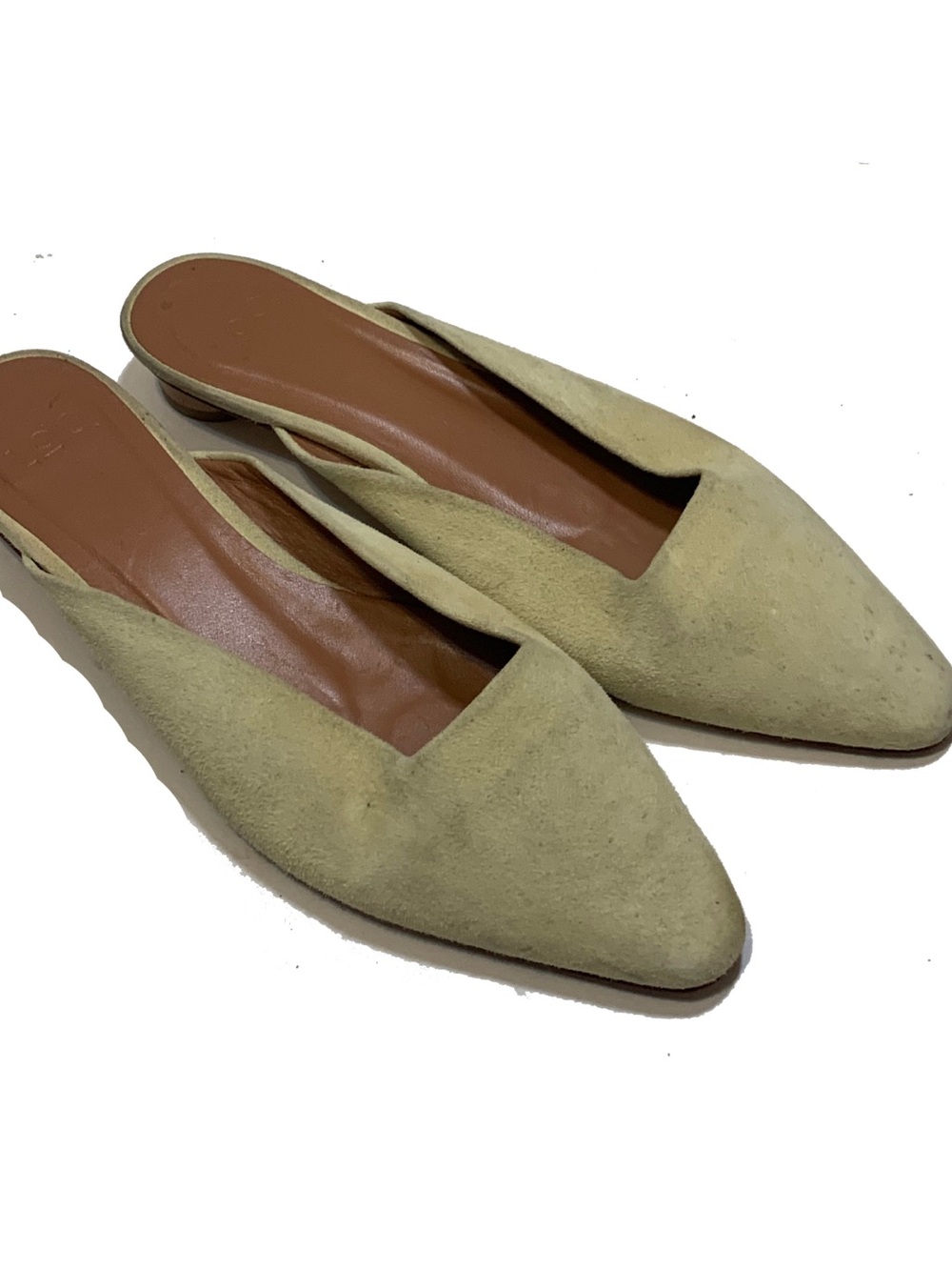 LOQ Pointed Toe Slip-On Suede Mules